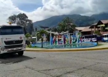 Catorce gandolas con combustible llegaron a Mérida por la vía del Páramo