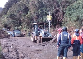 Abrieron paso en el sector La Roca de Zea, pero sigue cerrada la vía a Tovar