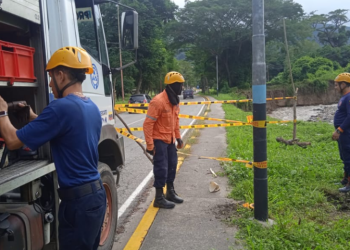 Por prevención cierran un canal de la vía principal en El Prado