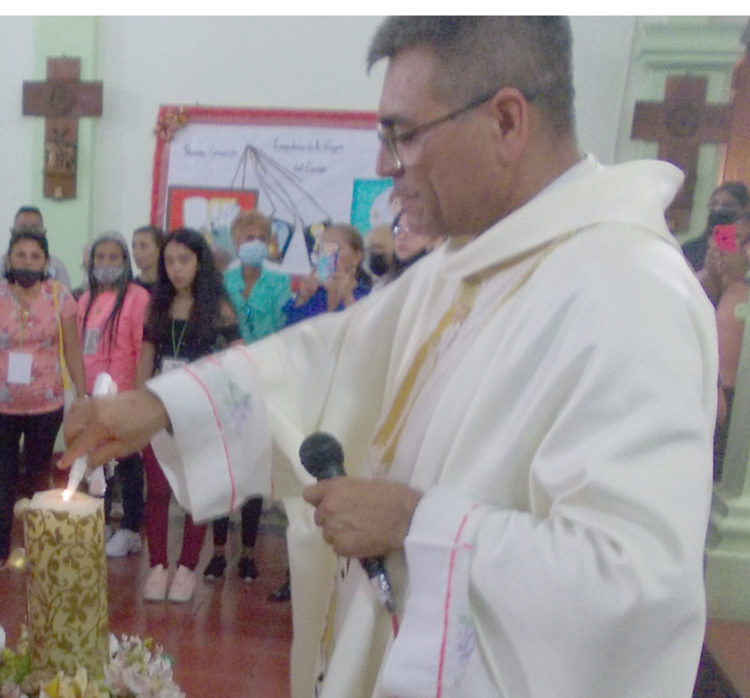 Presbítero Edgar Torres, se inician las misas de aguinaldo en Betijoque.