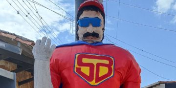 Súper Bigote, el muñeco de año viejo que quemarán en el Táchira