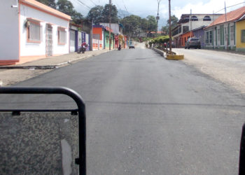 Comenzó el asfaltado de la avenida 5 de Betijoque