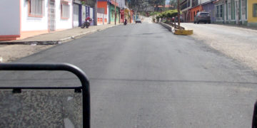 Comenzó el asfaltado de la avenida 5 de Betijoque