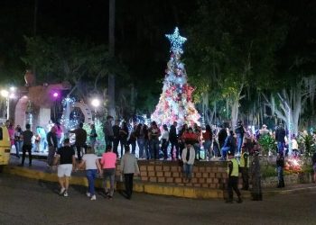 Toda una fiesta navideña: Exitoso encendido de luces en Boconó