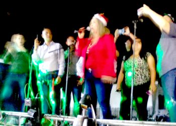Alcaldesa de Rafael Rangel encendió las luces de Navidad en plaza Bolívar de Betijoque