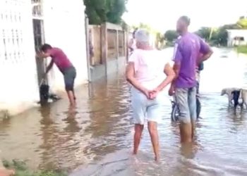 Vecinos del Km23 piden canalización de La Vichú