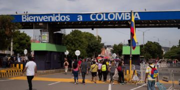 Colombia y Venezuela abrirán la frontera para autos particulares el 1 de enero