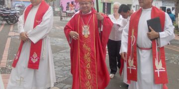 Obispo Diocesano ungió a más de cien niños con el Sagrado Sacramento de la Confirmación