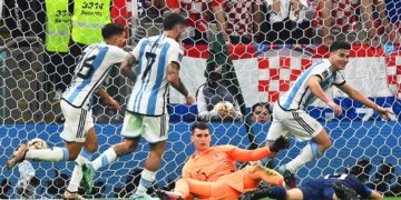 3-0. Argentina devora a Croacia, Messi irrumpe en la final