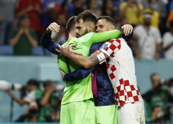 Croacia avanza a cuartos de final tras derrotar a Japón en los penaltis