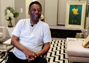 Hijo de Pelé aplaza su regreso al Londrina para seguir acompañando a su padre en el hospital