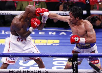 La leyenda del boxeo Pacquiao niega haber hecho trampas en decisivo combate