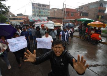 El Gobierno de Perú dicta el toque de queda en la provincia donde murieron nueve personas