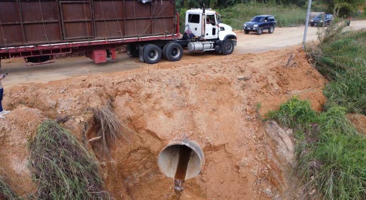 En Puente Venezuela, sector El Mirador, se mantiene latente la gran falla de borde en la que está bastante comprometida una tubería gasoducto