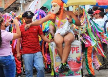 SANTOS INOCENTES | De Santa Ana, es tan alto todo…
