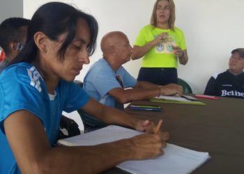 Campaña pro-fondos por la salud de la profesora María Briceño