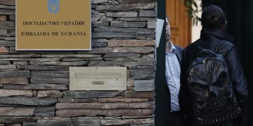 Envían otro sobre con ojos de animales a la embajada ucraniana en Madrid