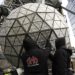 La bola de Times Square, lista para marcar la entrada de 2023
