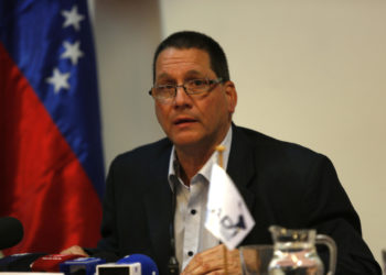 Gobierno aprueba endeudamiento y reduce 14 % el presupuesto para 2023