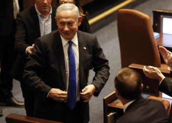 Netanyahu jura de nuevo como primer ministro israelí, con la extrema derecha