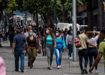 Se necesitan más de 40 salarios mínimos para cubrir la canasta básica
