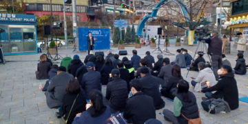 Familiares de la avalancha humana en la fiesta de Halloween en Seúl denuncian el abandono institucional