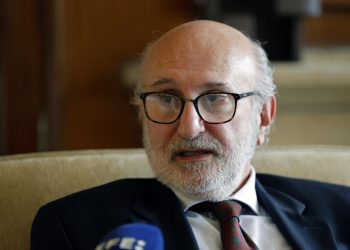España cree que la vuelta a diálogo en Venezuela es la «única solución posible»