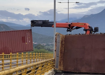 Frontera/ Hombre fue picado por abejas mientras retiraba contenedores en Tienditas