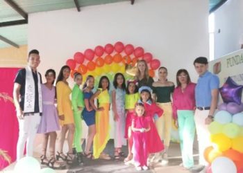 Academia Encantadoras Queens cierra el año en Boconó
