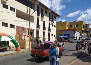 Ante la escasez de combustible: Paro de transporte en Boconó
