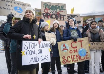 Activistas climáticos piden a élites verdadero compromiso para salvar el planeta
