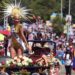 Más de dos mil personas participaron en el desfile de la Feria Internacional de San Sebastián