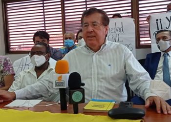 César Pérez Vivas denunció que ordenaron desmantelar equipos del aeropuerto de San Antonio del Táchira