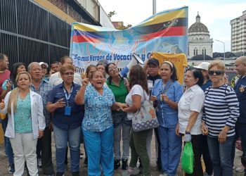 Trabajadores de salud en Táchira: «nosotros somos los sancionados porque trabajamos con las uñas»