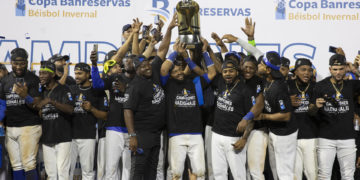 Los Tigres vencen a las Estrellas Orientales y se coronan campeones del béisbol en R. Dominicana