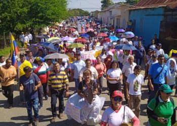 Educadores y trabajadores del eje panamericano demostraron no tener  miedo para reclamar sus derechos