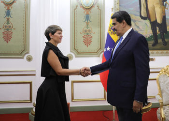 Maduro recibe a la primera dama de Colombia para afianzar la relación cultural