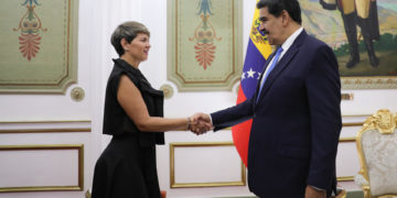 Maduro recibe a la primera dama de Colombia para afianzar la relación cultural