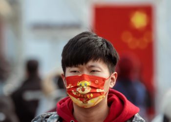 China da por superado el pico de casos graves de covid antes del Año Nuevo