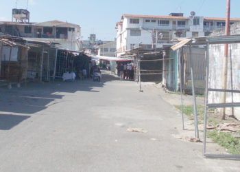 Denuncian vertedero de basura calle Sucre de Sabana de Mendoza