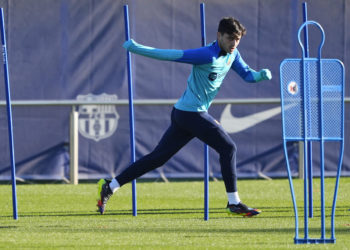 Xavi da descanso a Pedri en un once con cuatro novedades