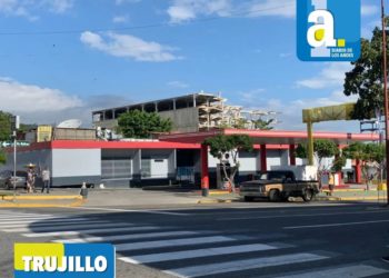 Pocas estaciones de servicio están surtiendo combustible en Valera