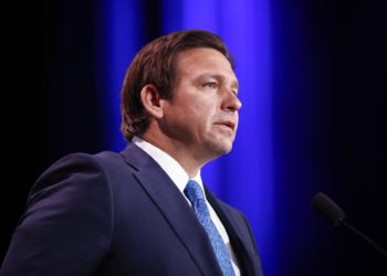 Veppex rechaza apoyo de Florida a demanda migratoria contra Biden para bloquear el ‘Parole’ humanitario