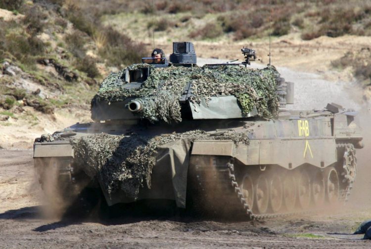 Un tanque Leopard 2 en unas maniobras. EFE/Rainer Jensen