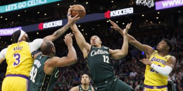 125-121: Boston gana un polémico ‘clásico’ mientras LeBron James pide justicia