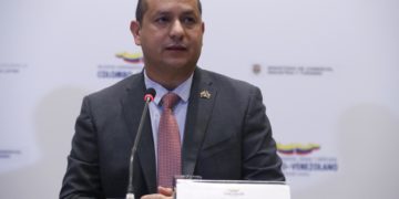 Venezuela recibe un primer lote de mil vehículos fabricados en Irán