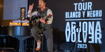 Ricardo Arjona «no se arrepiente de nada» en vísperas de cumplir 59 años