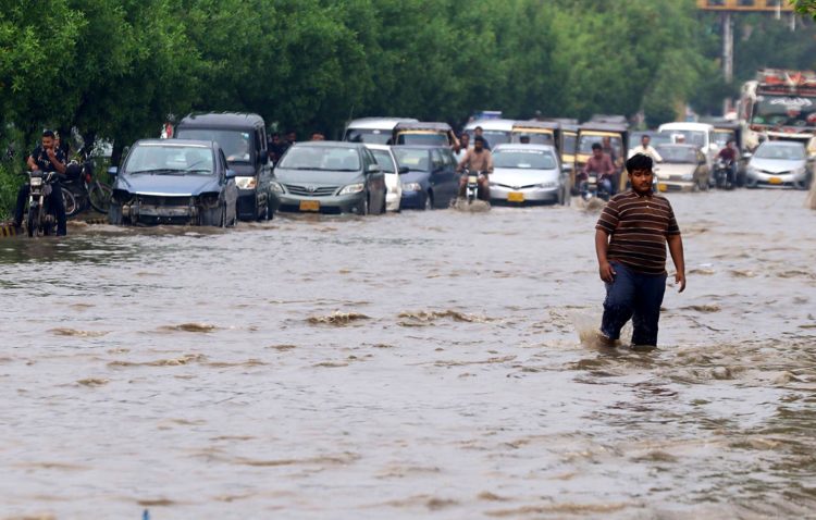 Área inundada en Karachi, Pakistán, en una imagen de archivo. EFE/EPA/SHAHZAIB AKBER