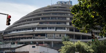 El exilio, una salida para los «presos políticos» de Venezuela