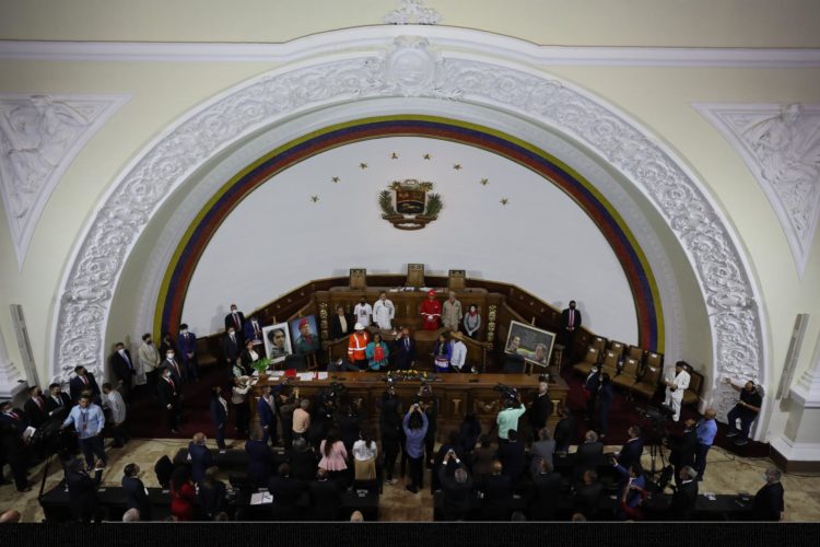 Vista del recinto durante el inicio de sesiones en la sede de La Asamblea Nacional, en Caracas (Venezuela). EFE/Miguel Gutiérrez